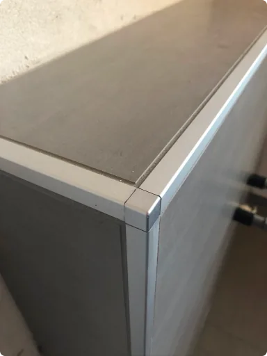 Fliesenkante mit Abschlussschiene